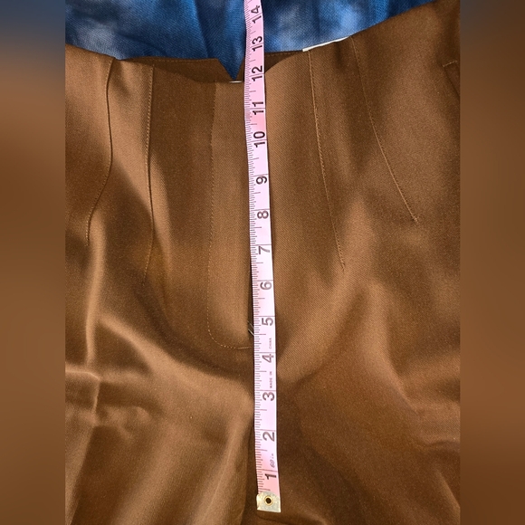 NWT Nine West, Brown, High Rise Tapered Crop, Size 12 - Picture 6 of 7